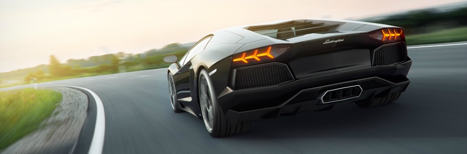 Black Aventador